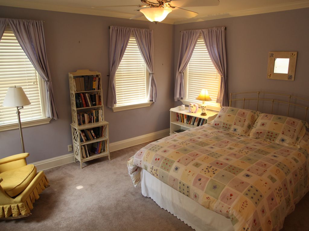 wellesley-house-bedroom2